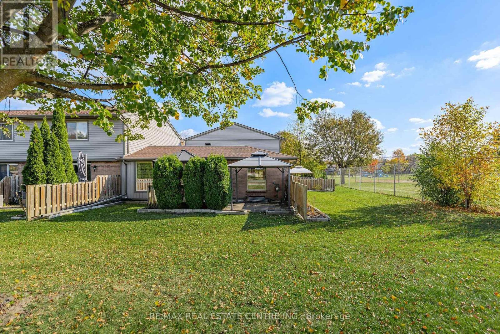 4- 700 Erinbrook Drive, Kitchener, ON photo 39
