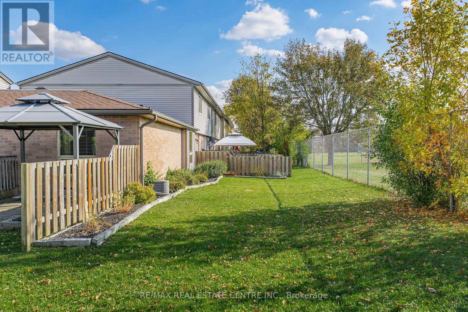 4- 700 Erinbrook Drive, Kitchener, ON photo 41
