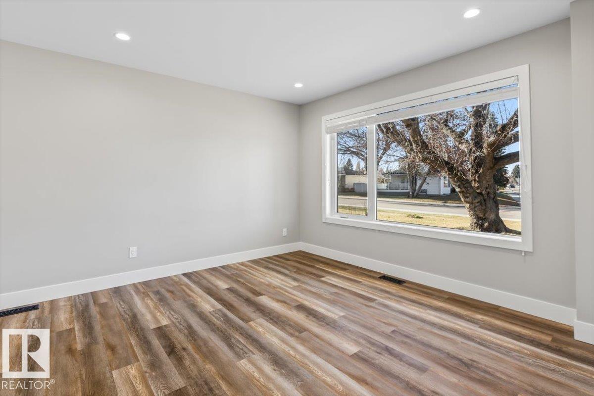 10447 52 ST NW NW, Edmonton — photo 11