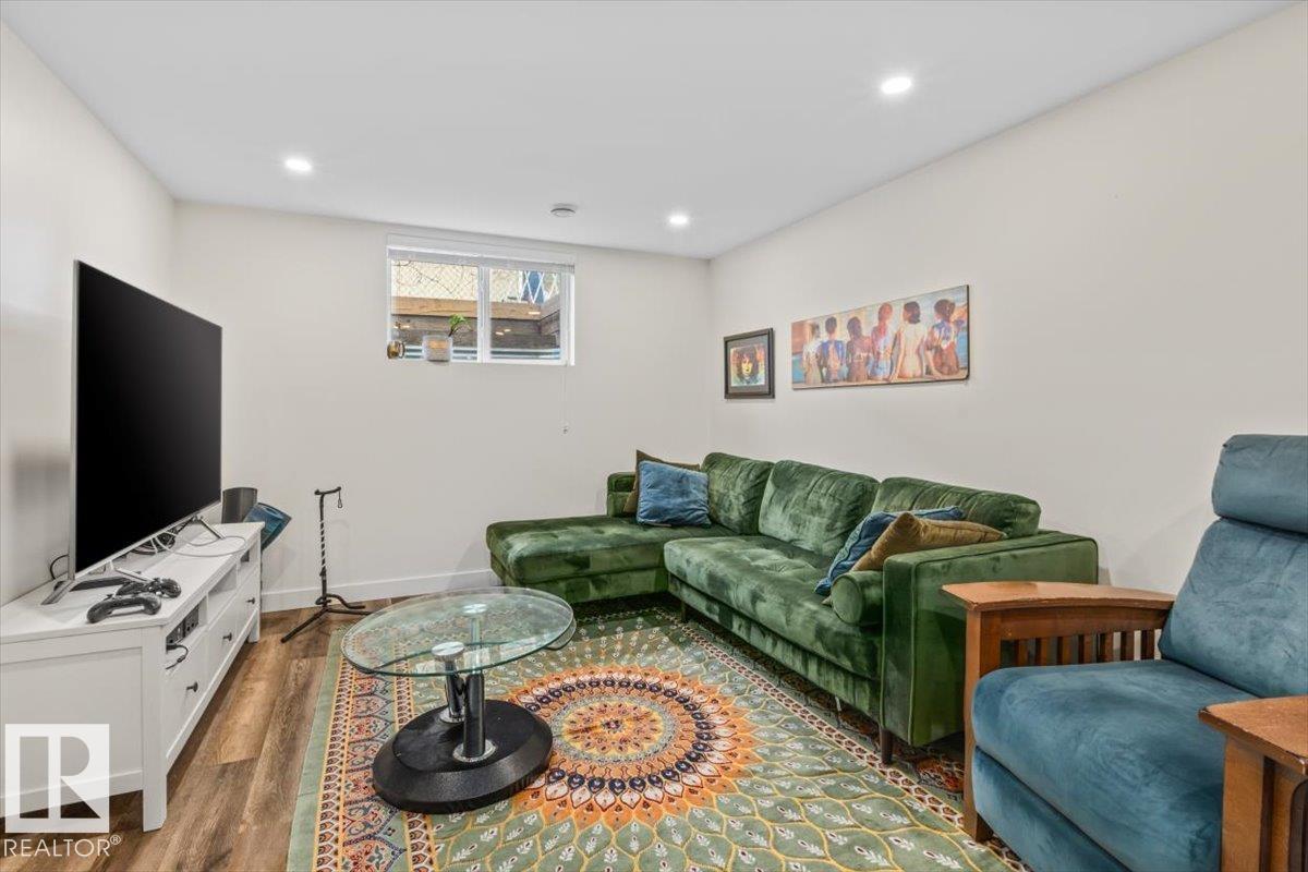 10447 52 ST NW NW, photo 38 of 60