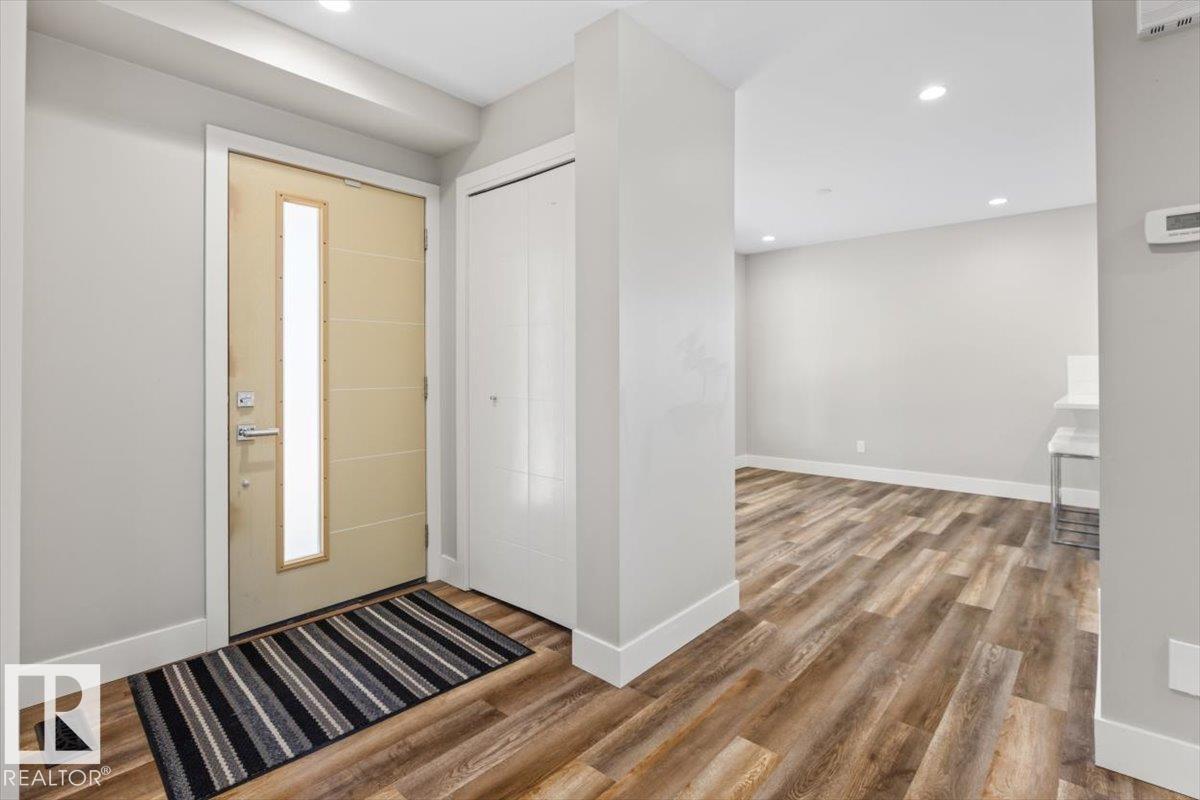10447 52 ST NW NW, Edmonton — photo 5