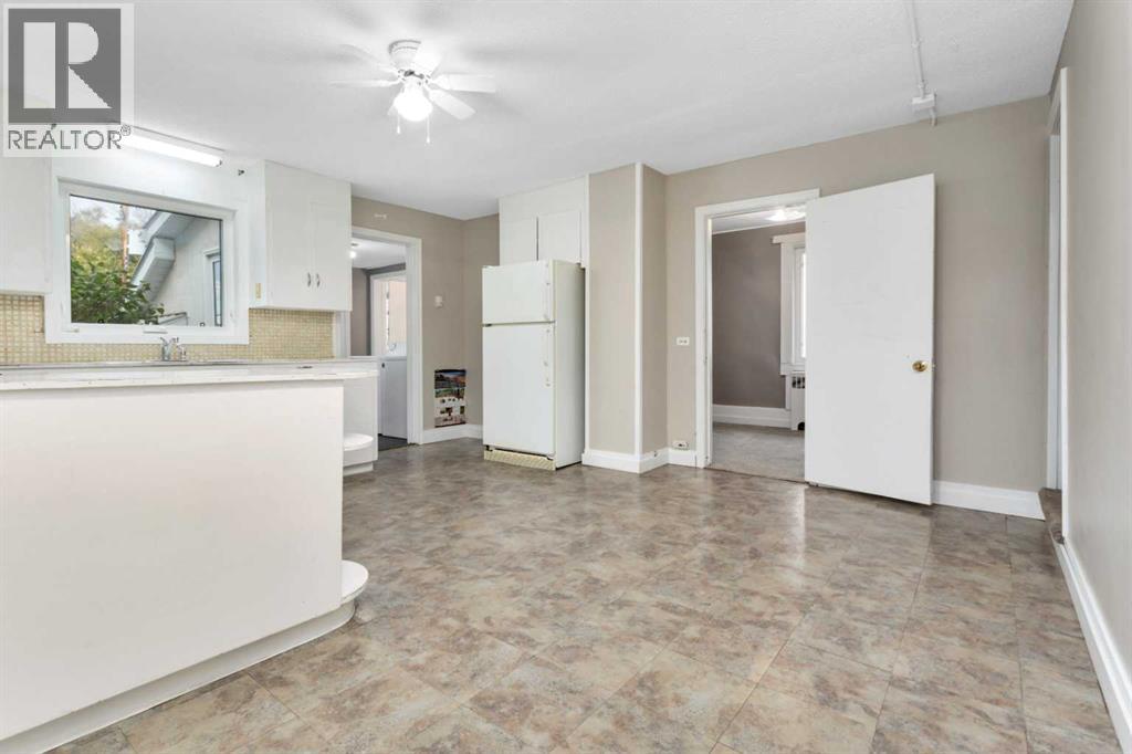 5020 51 Street, photo 7 of 46