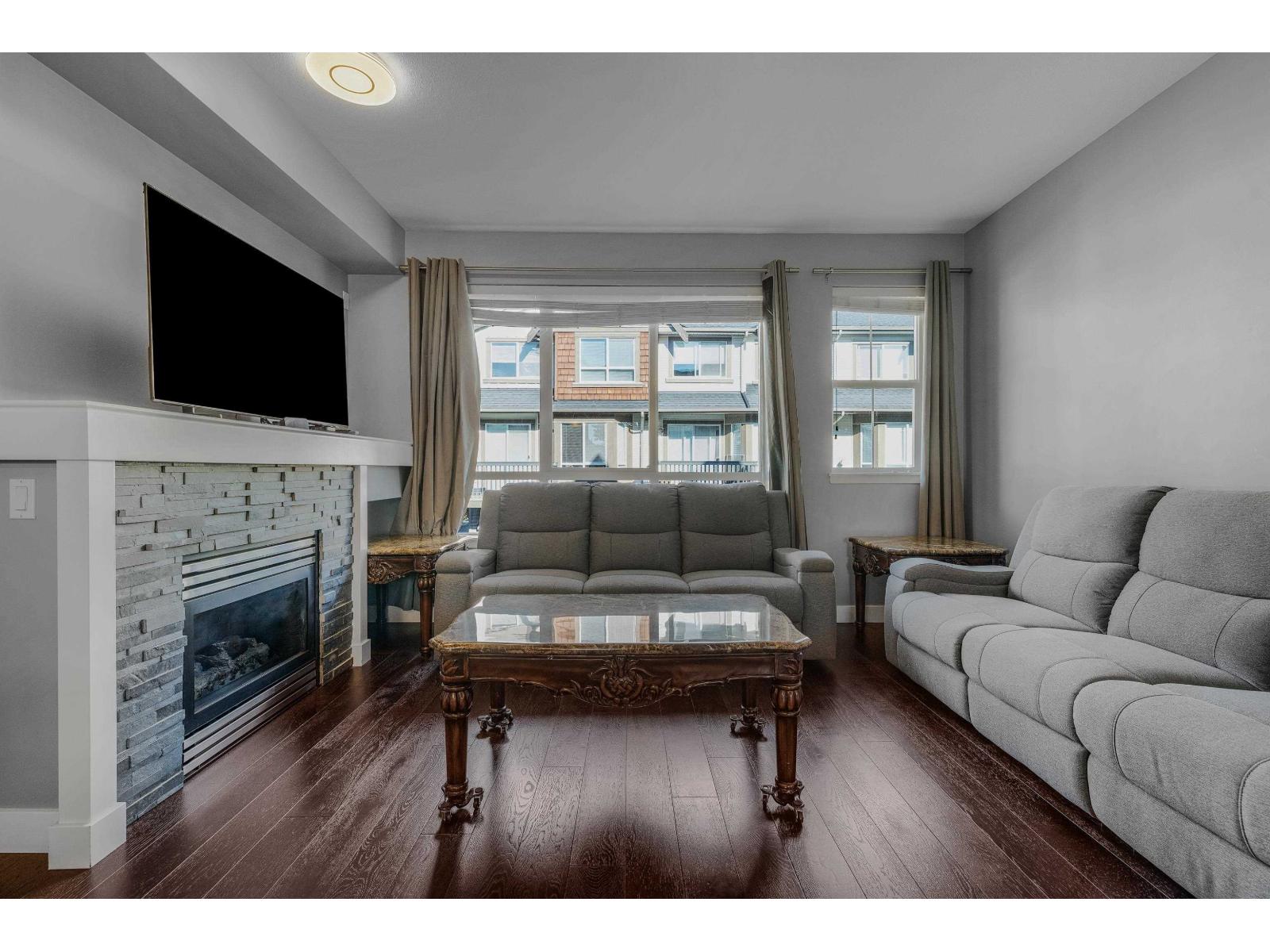 76 7155 189 Street, Surrey