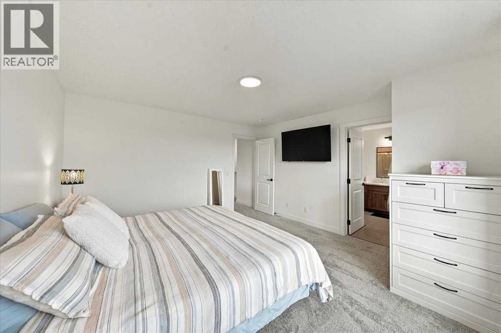 Enjoy mountain views from this relaxing, serene space