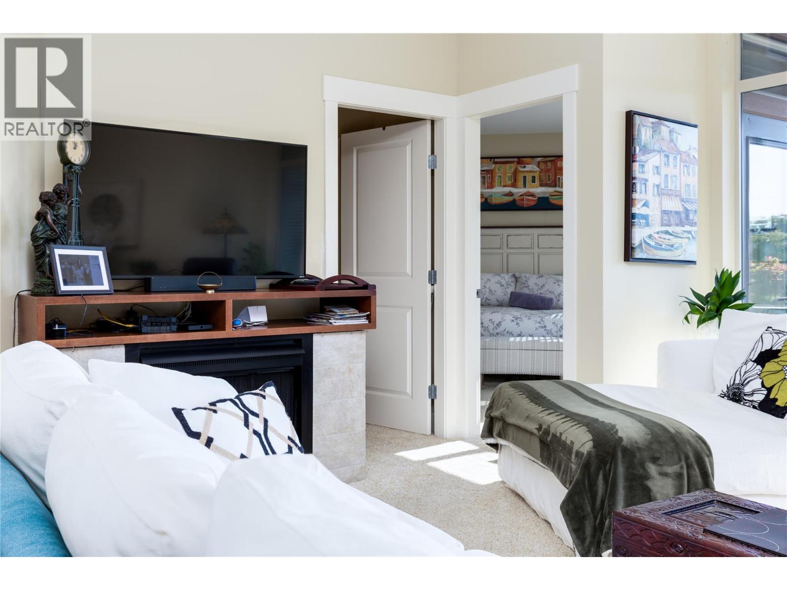 231 4205 Gellatly Road, West Kelowna