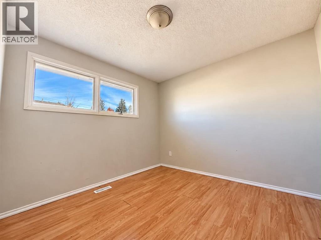 Property photograph 10 for MLS A2355047