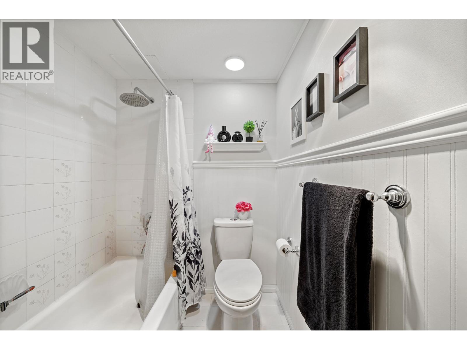 205 7840 Moffatt Road, Richmond — photo 11