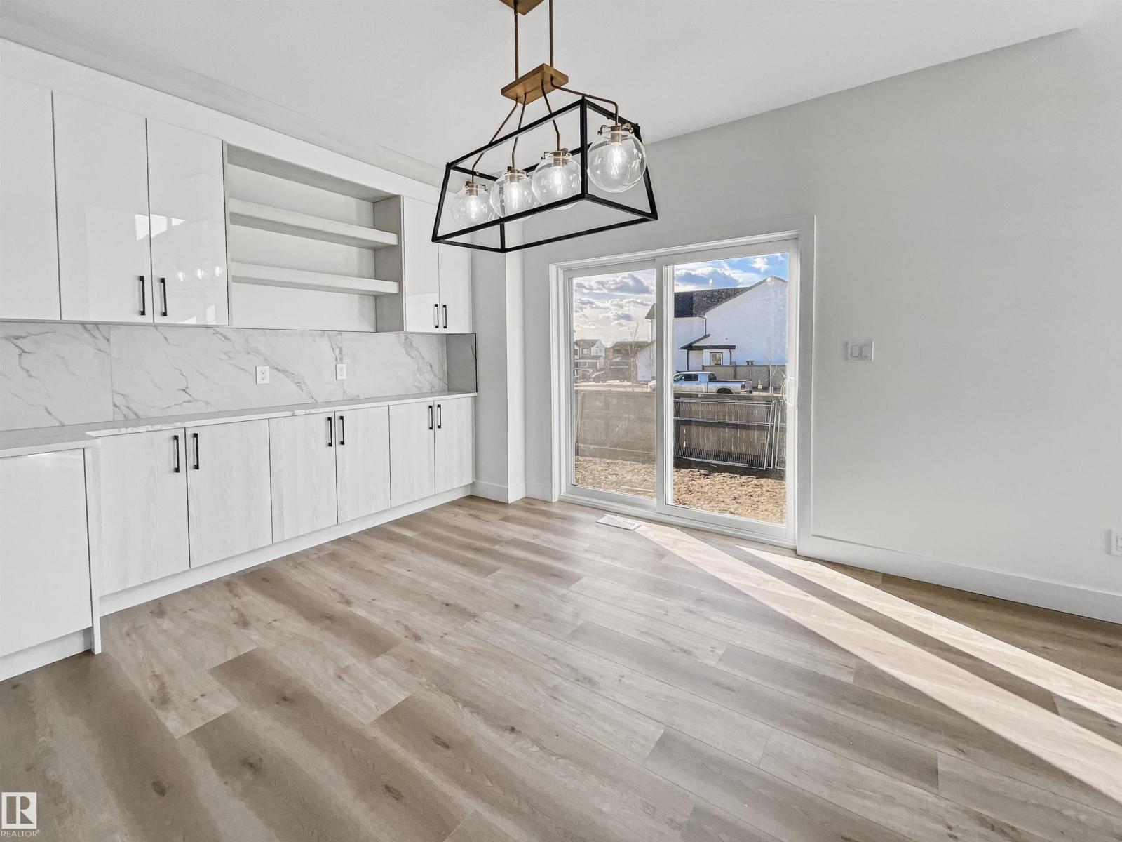 Property photograph 10 for MLS E4514440