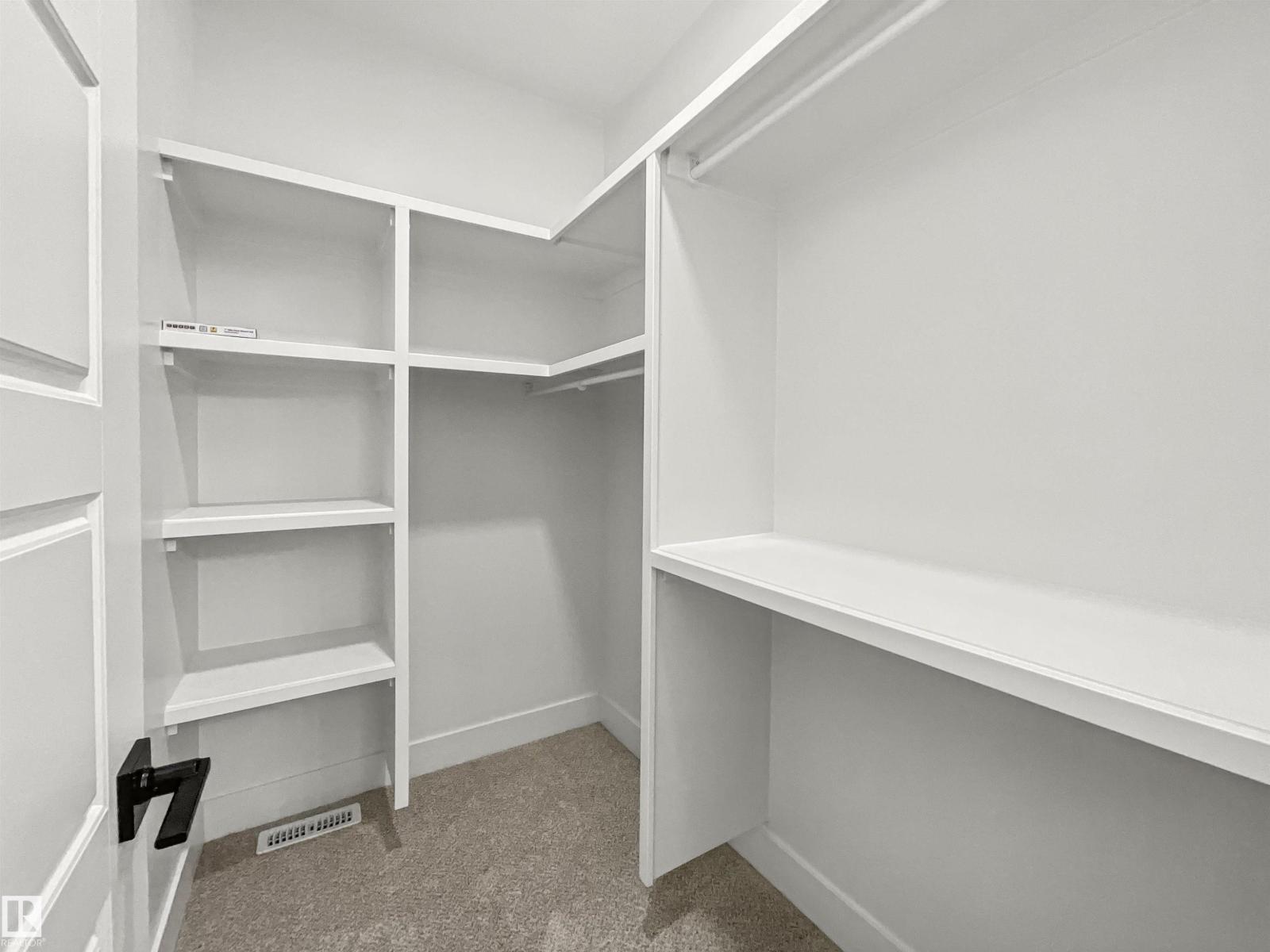 Property photograph 21 for MLS E4514440