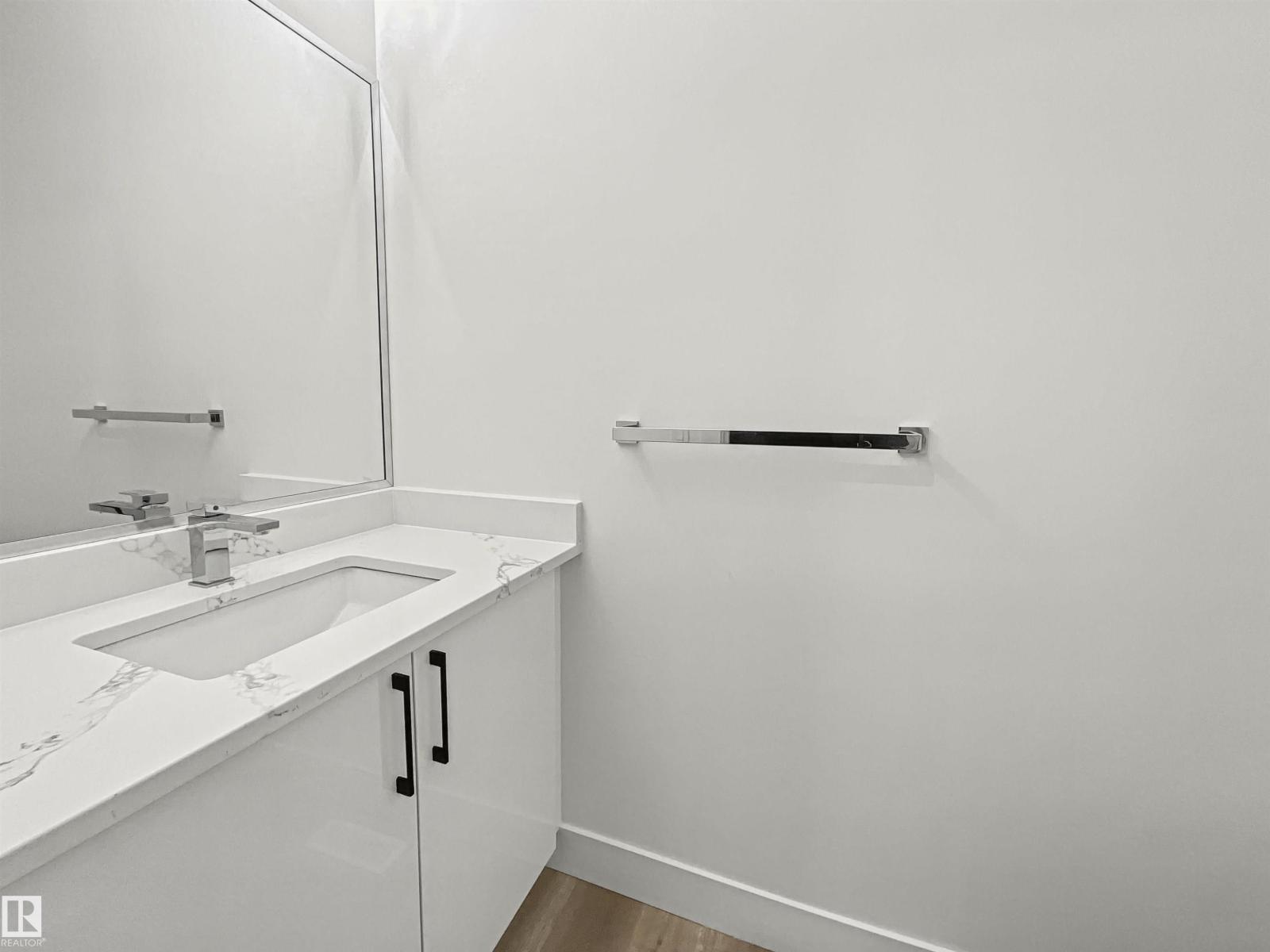 Property photograph 4 for MLS E4514440