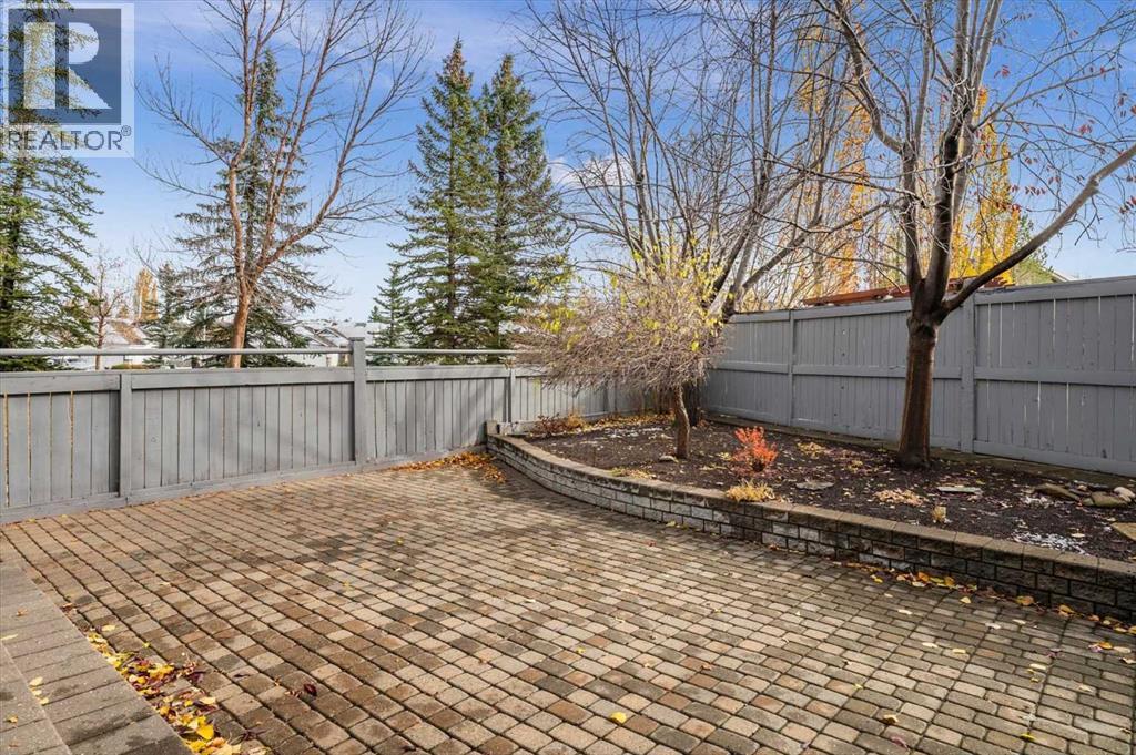 Private south facing rear yard!