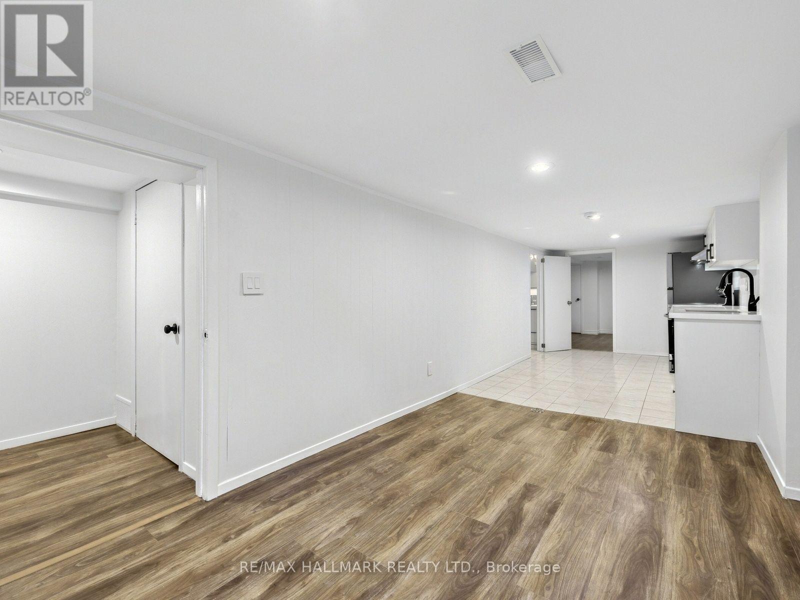 235 GLEBEHOLME BOULEVARD - 31