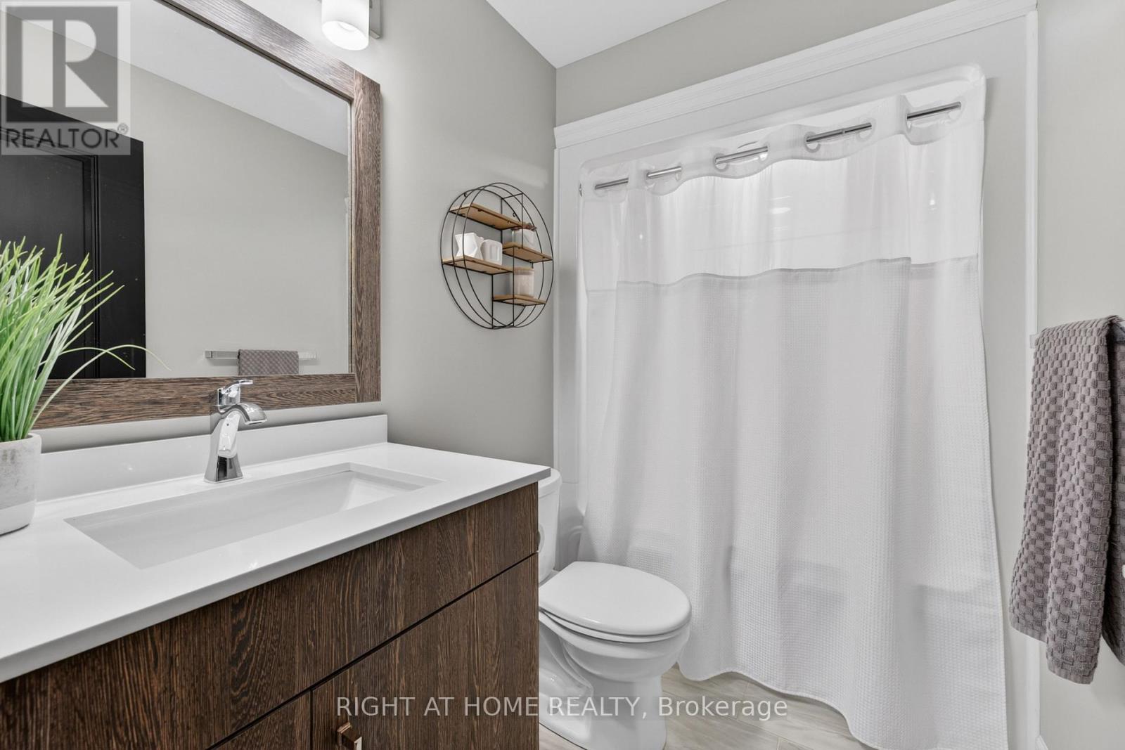 29 Woodburn Drive, Quinte West, ON photo 19