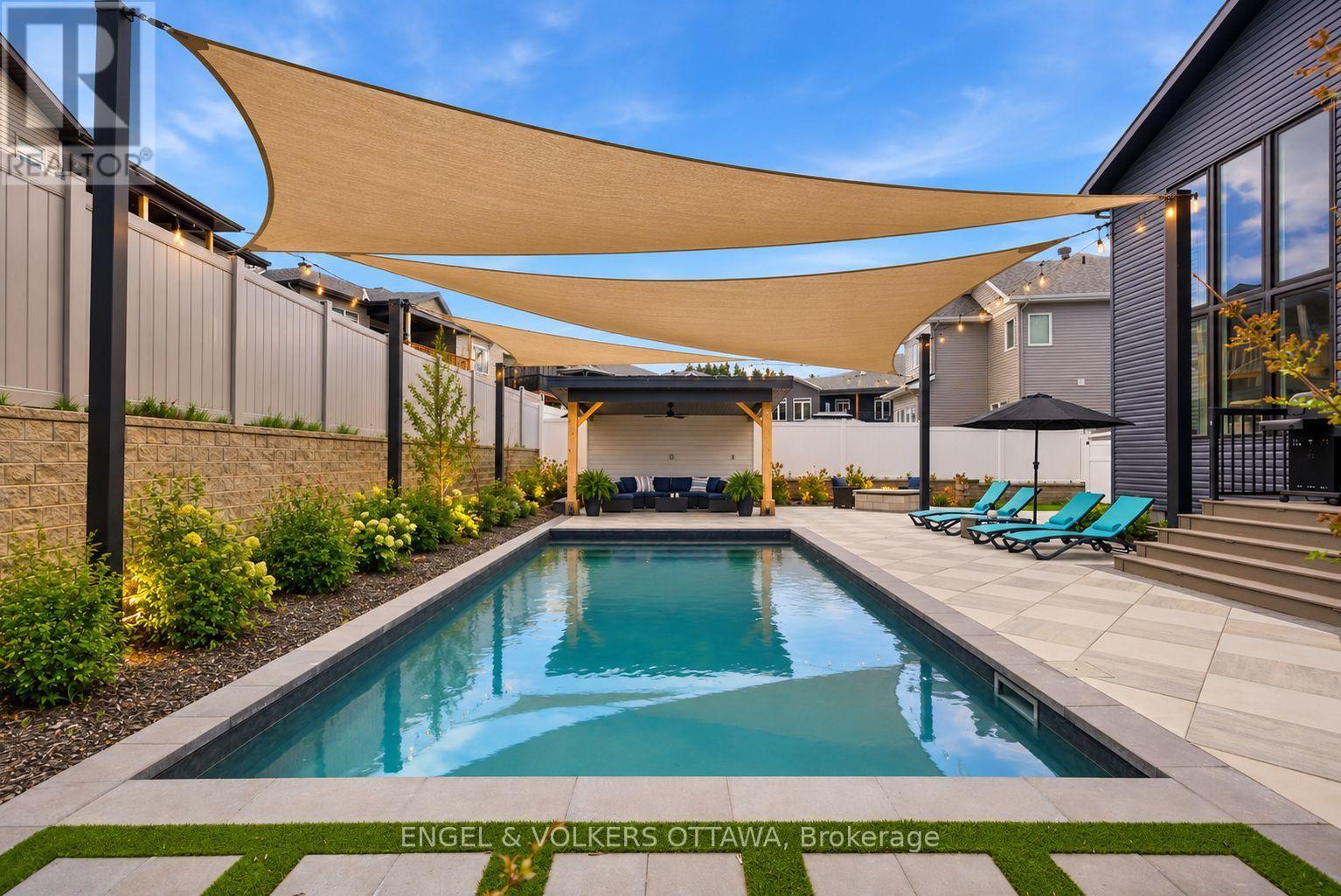 Backyard Inspiration for privacy