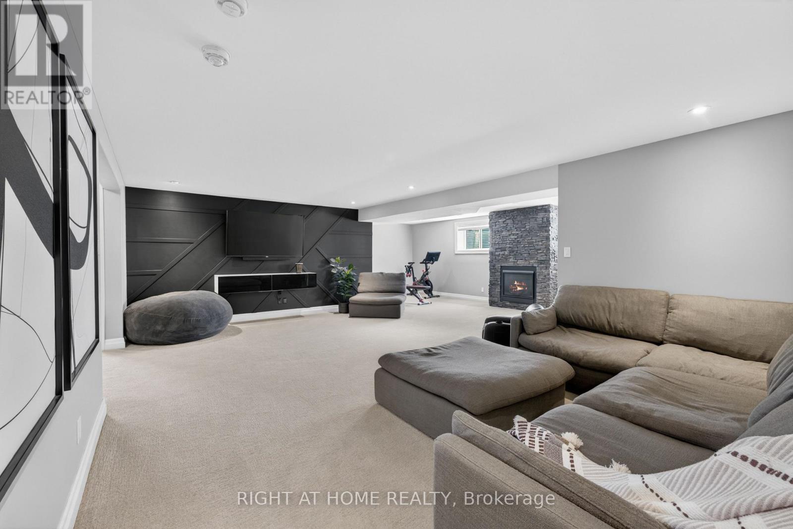 29 Woodburn Drive, Quinte West, ON photo 21