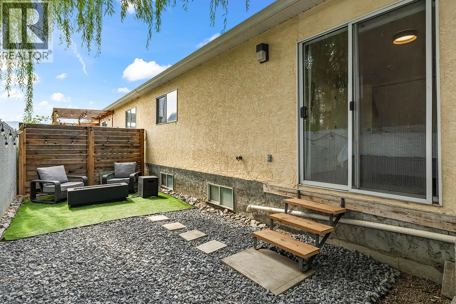 3 9159 Glenmore Road, Lake Country