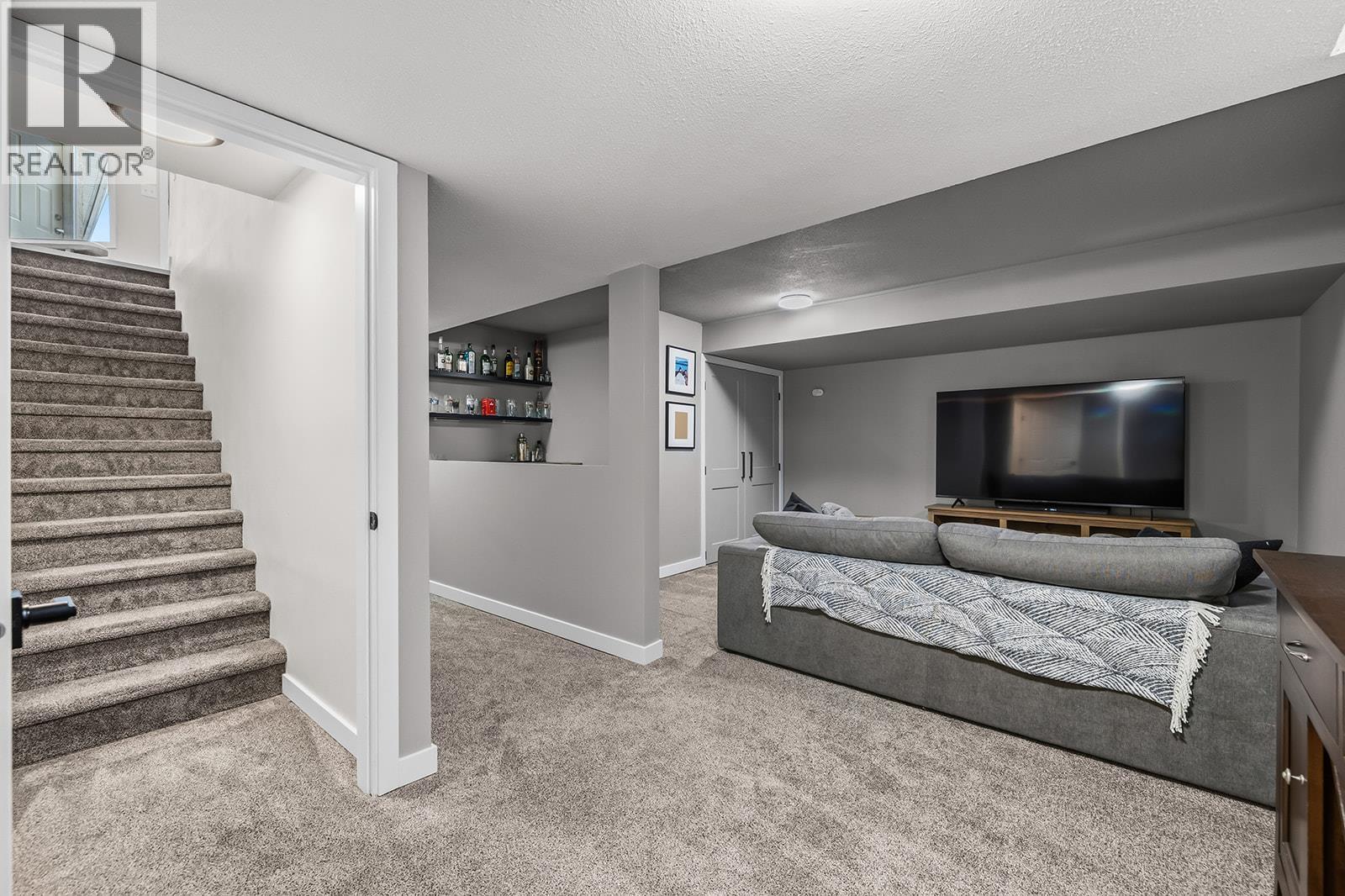3 9159 Glenmore Road, Lake Country