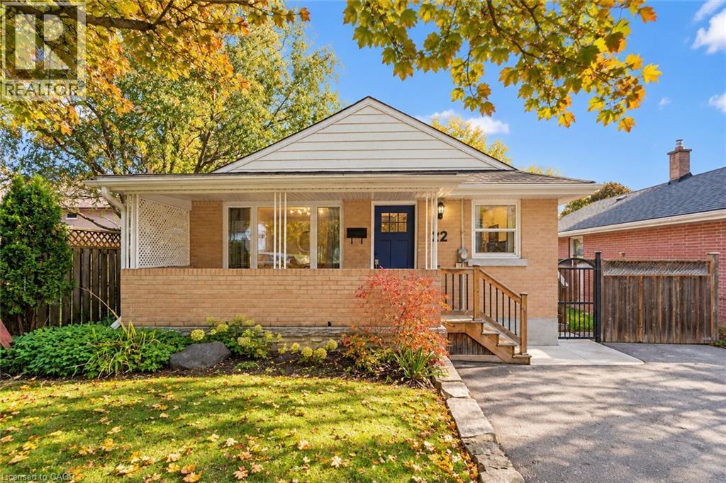 22 Fifth Avenue, photo 1 of 23