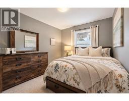 Primary Bedroom - 22 Fifth Avenue, Cambridge, ON N1S2E9 Photo 10