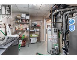 22 Hamilton Court Ne, Medicine Hat, AB T1C1J2 Photo 33