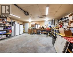 22 Hamilton Court Ne, Medicine Hat, AB T1C1J2 Photo 43