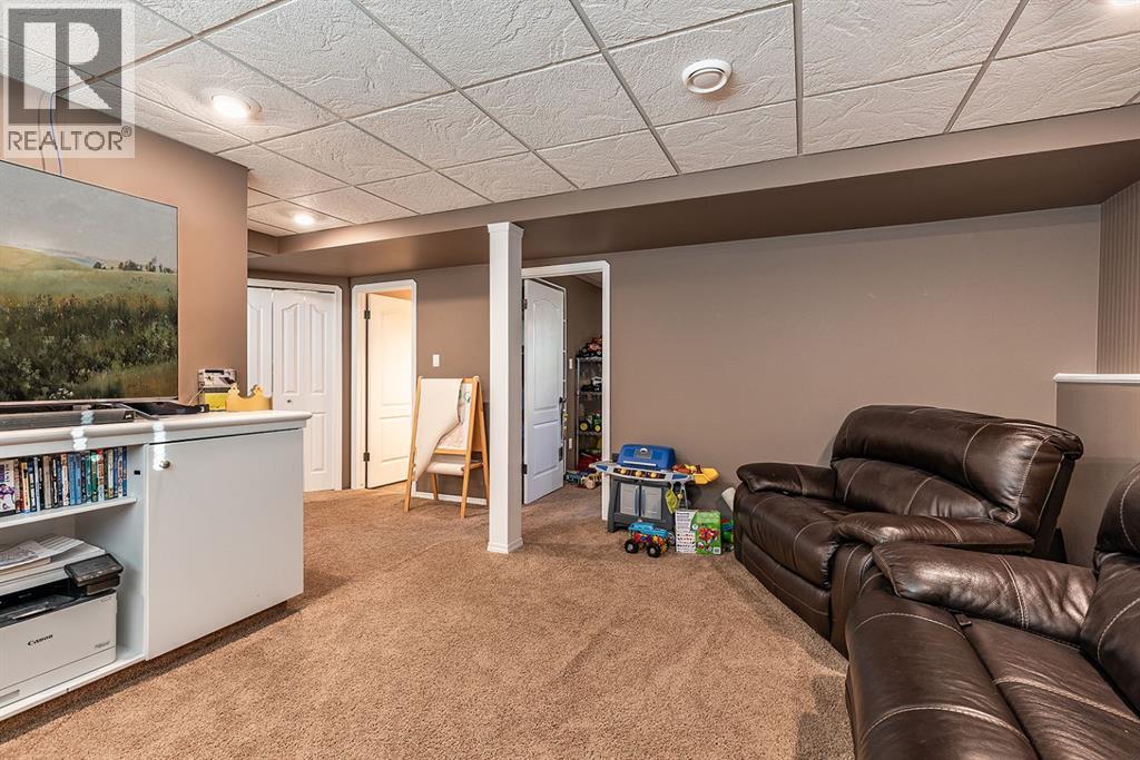 22 Hamilton Court NE, photo 25 of 44
