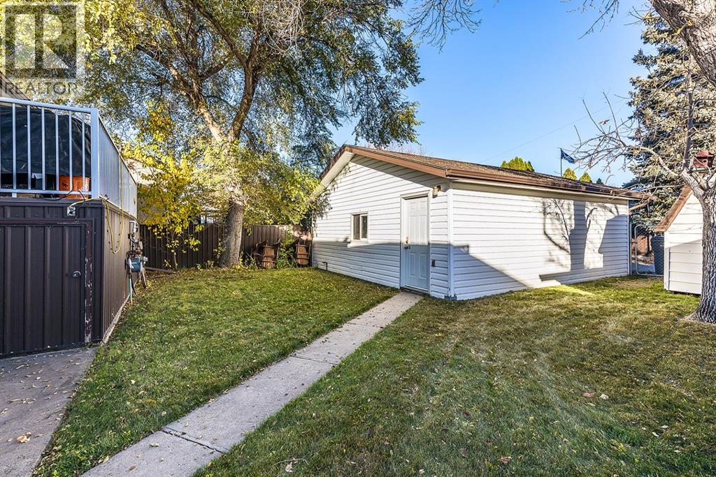 22 Hamilton Court NE, photo 39 of 44