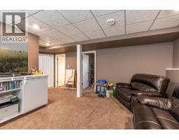22 Hamilton Court Ne, Medicine Hat, AB T1C1J2 Photo 25