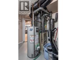 22 Hamilton Court Ne, Medicine Hat, AB T1C1J2 Photo 34