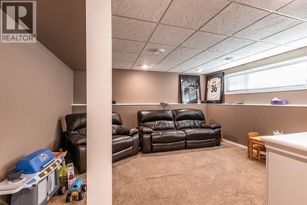 22 Hamilton Court NE, photo 23 of 44