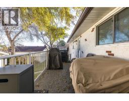 22 Hamilton Court Ne, Medicine Hat, AB T1C1J2 Photo 36