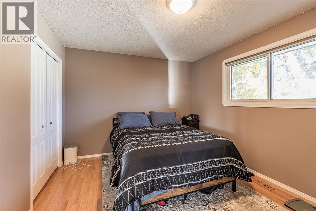22 Hamilton Court NE, photo 19 of 44