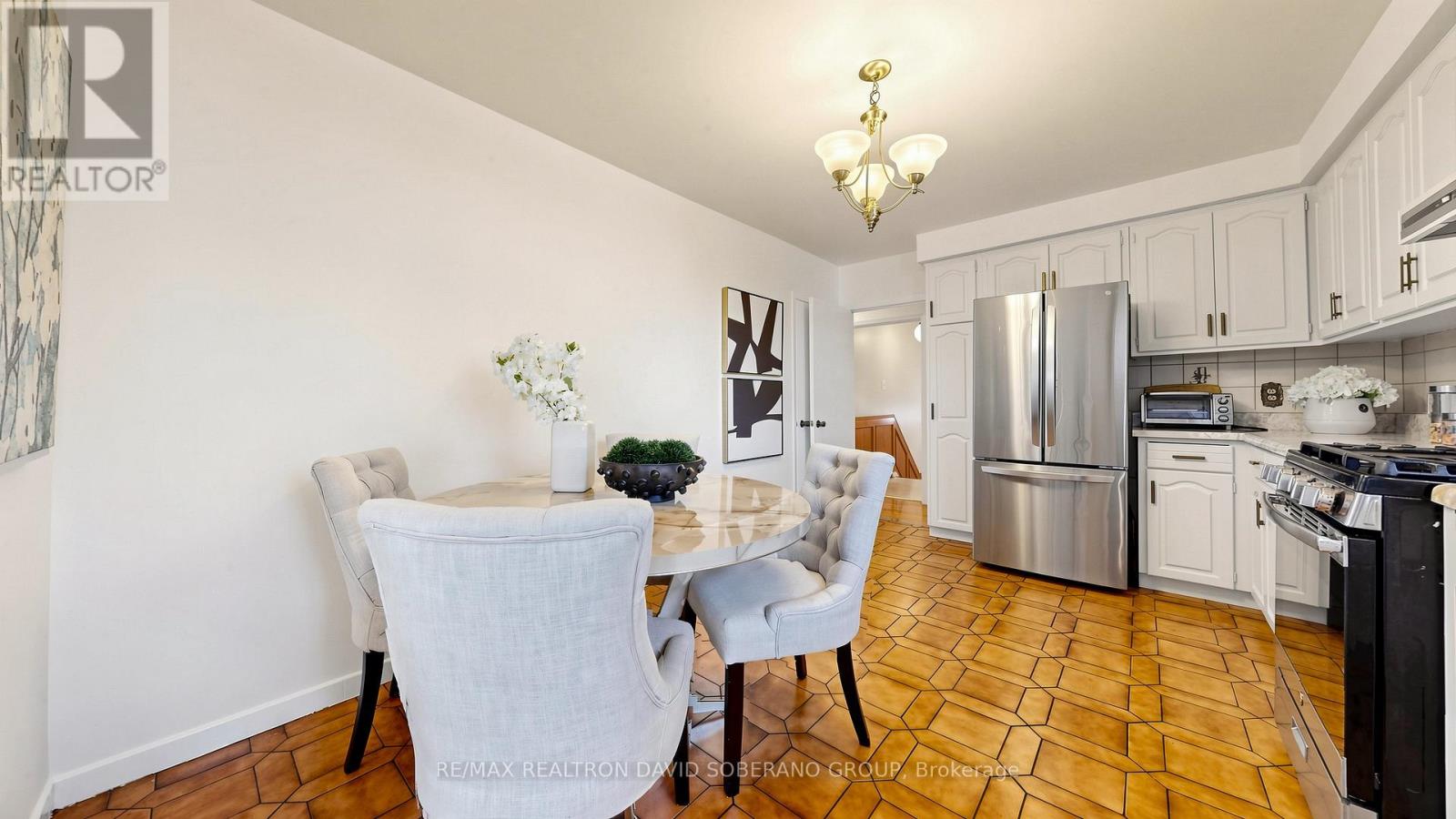 108 Kennard Avenue, Toronto, ON photo 10