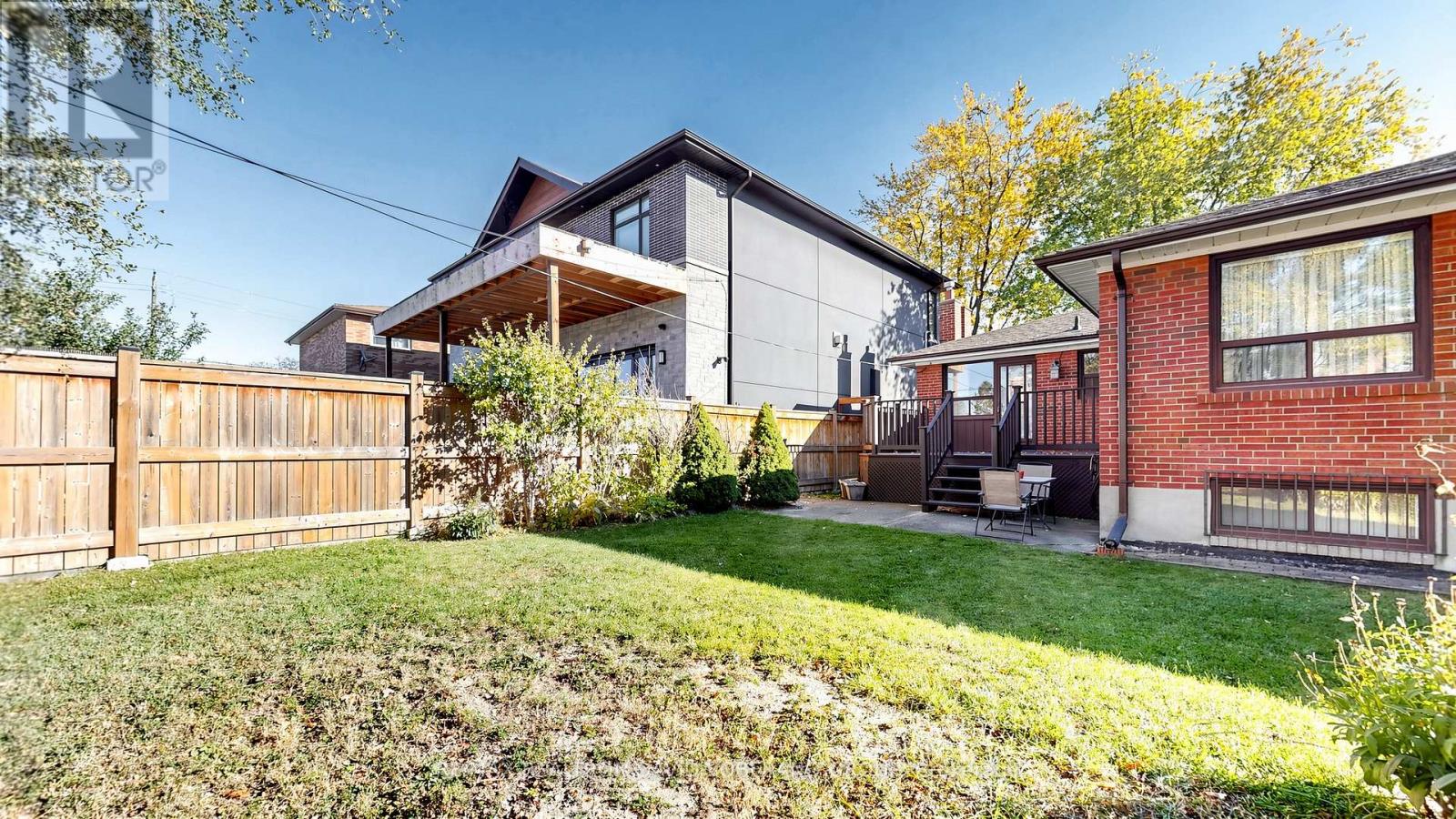 108 Kennard Avenue, Toronto, ON photo 47