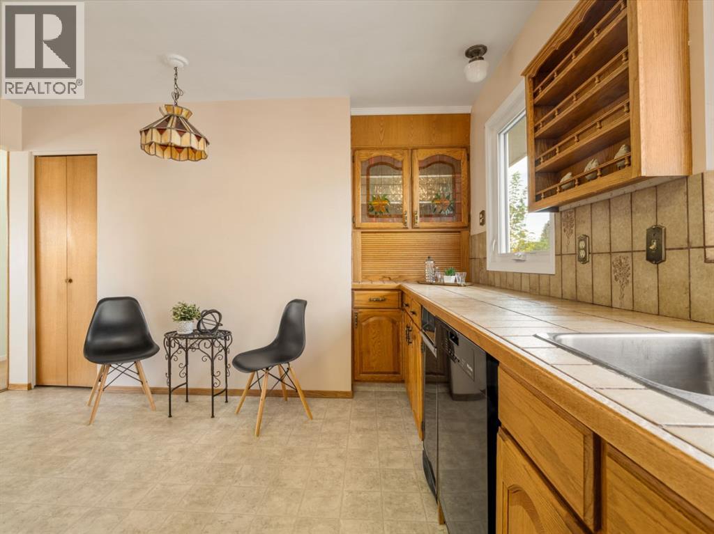 1206 27th Street N, photo 15 of 49