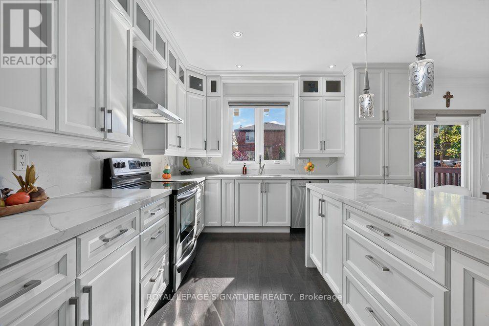 5 Brenton Street, Toronto, ON photo 13