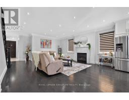 Kitchen - 5 Brenton Street, Toronto, ON M4B1C7 Photo 8