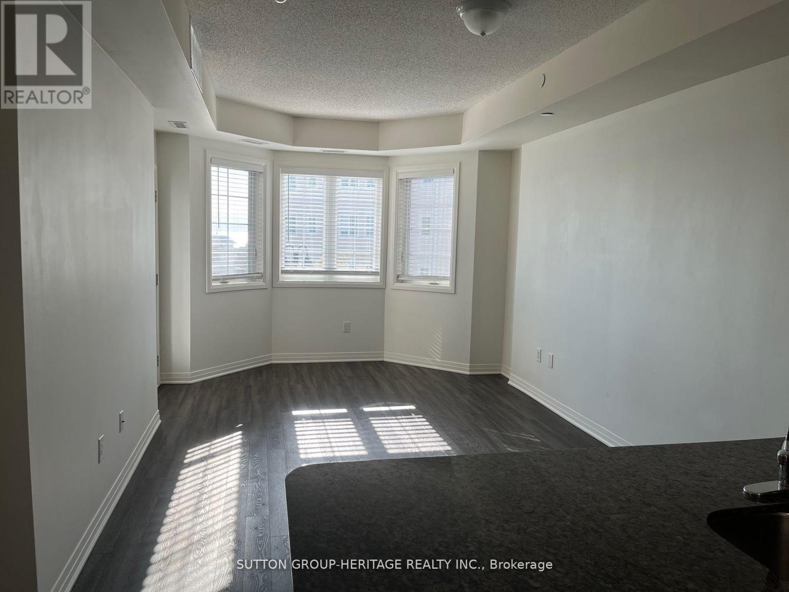 301- 70 Shipway Avenue West, Clarington, ON photo 10