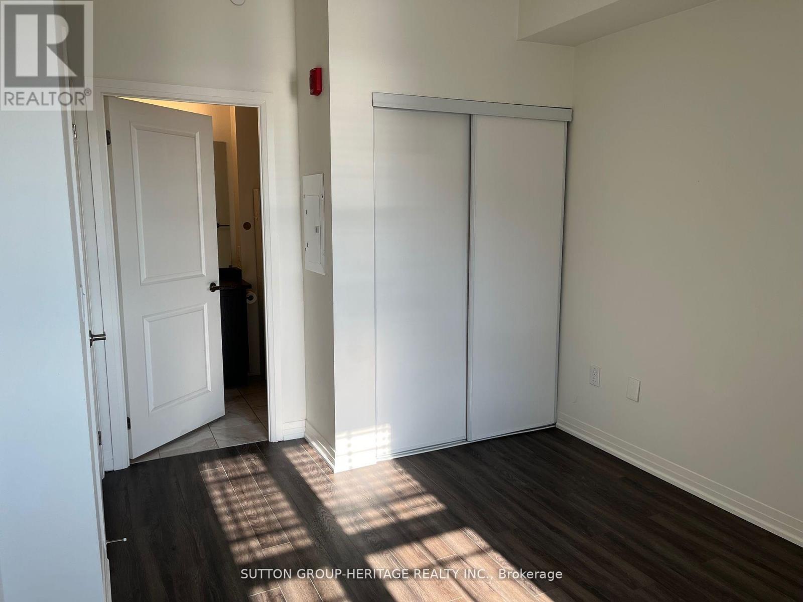 301- 70 Shipway Avenue West, Clarington, ON photo 11