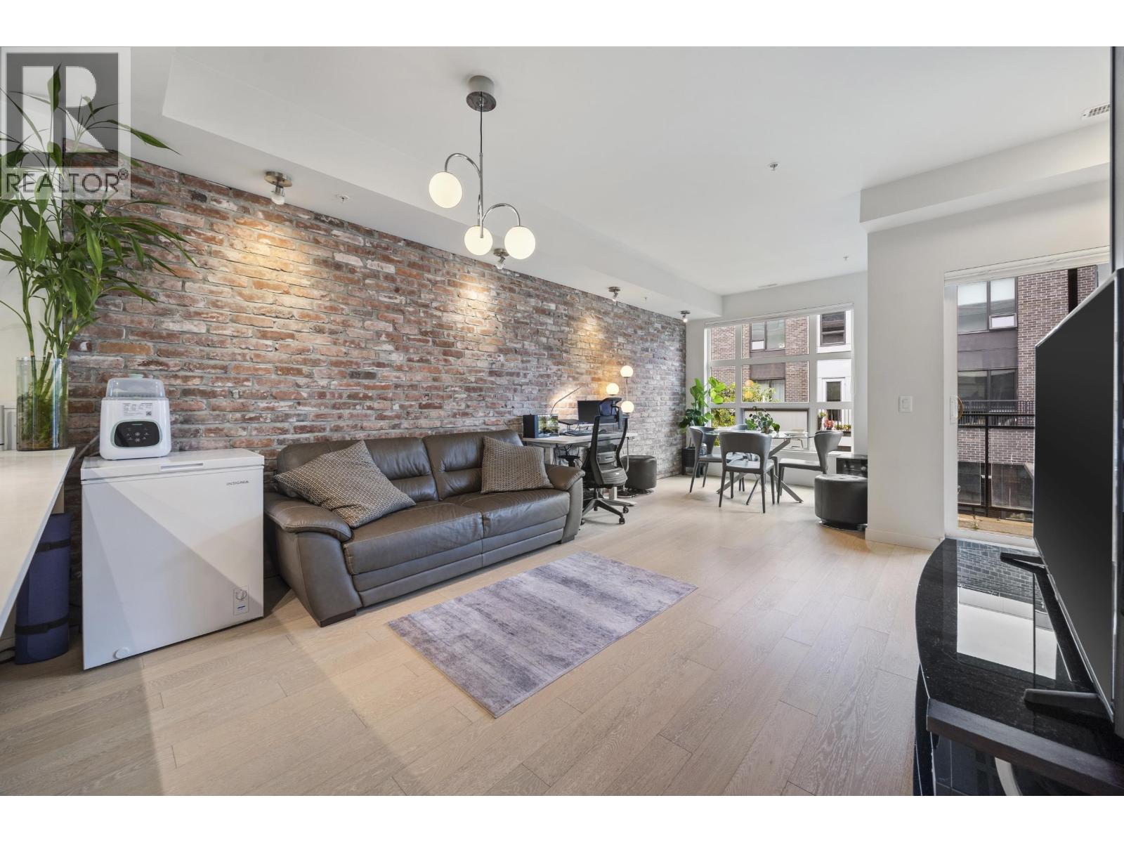 334 95 Moody Street, Port Moody — photo 5