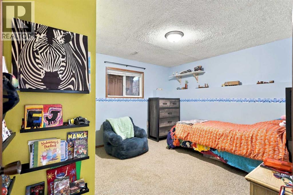 55 Wildrose Drive, photo 29 of 42