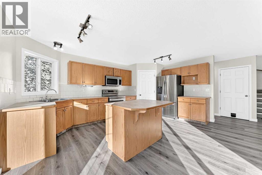 531 Stonegate Road NW, photo 9 of 49