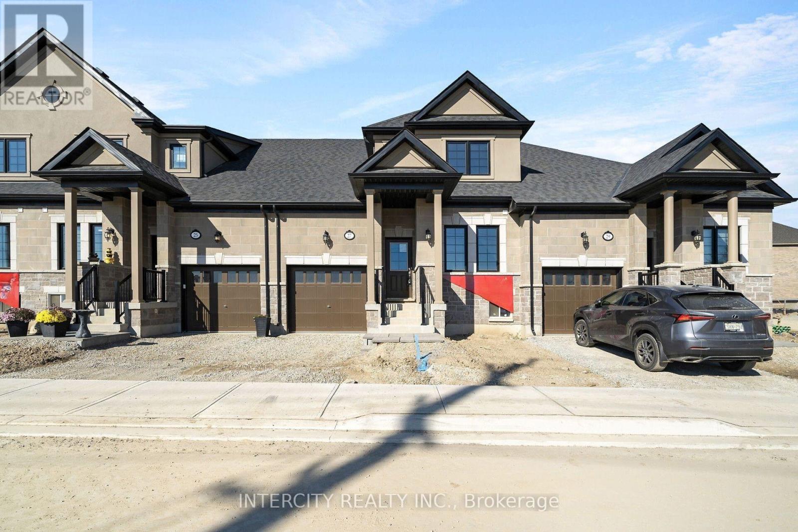 Photo of 27 Sunbird Way