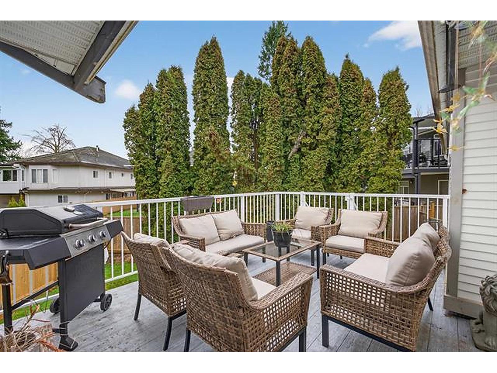 8927 146A Street, Surrey — photo 22