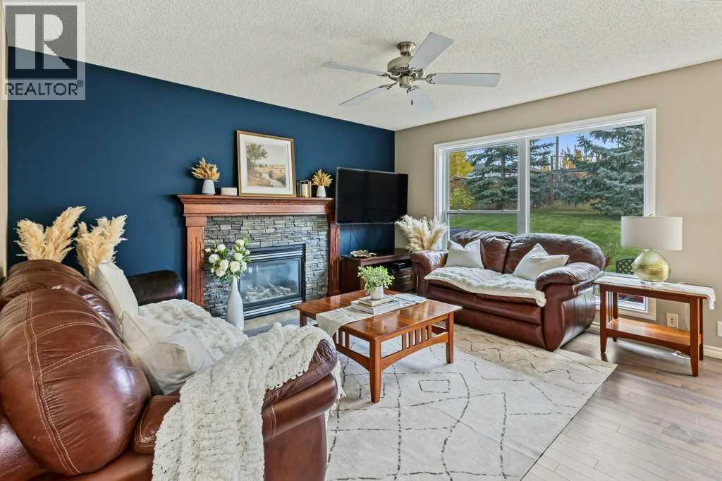 671 Tuscany Drive NW, photo 4 of 45