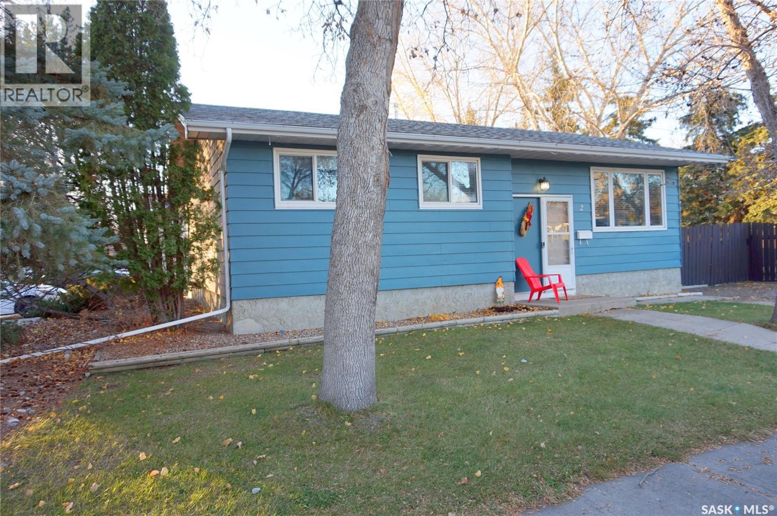 2 Hind STREET, Regina — photo 2