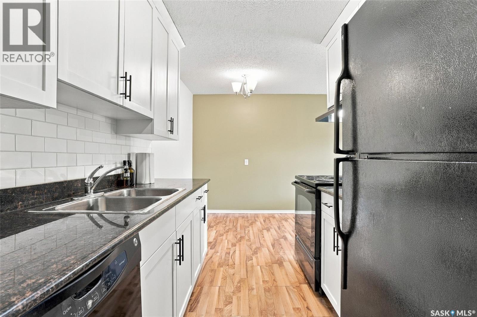 204 2233 St Henry AVENUE, Saskatoon — photo 4