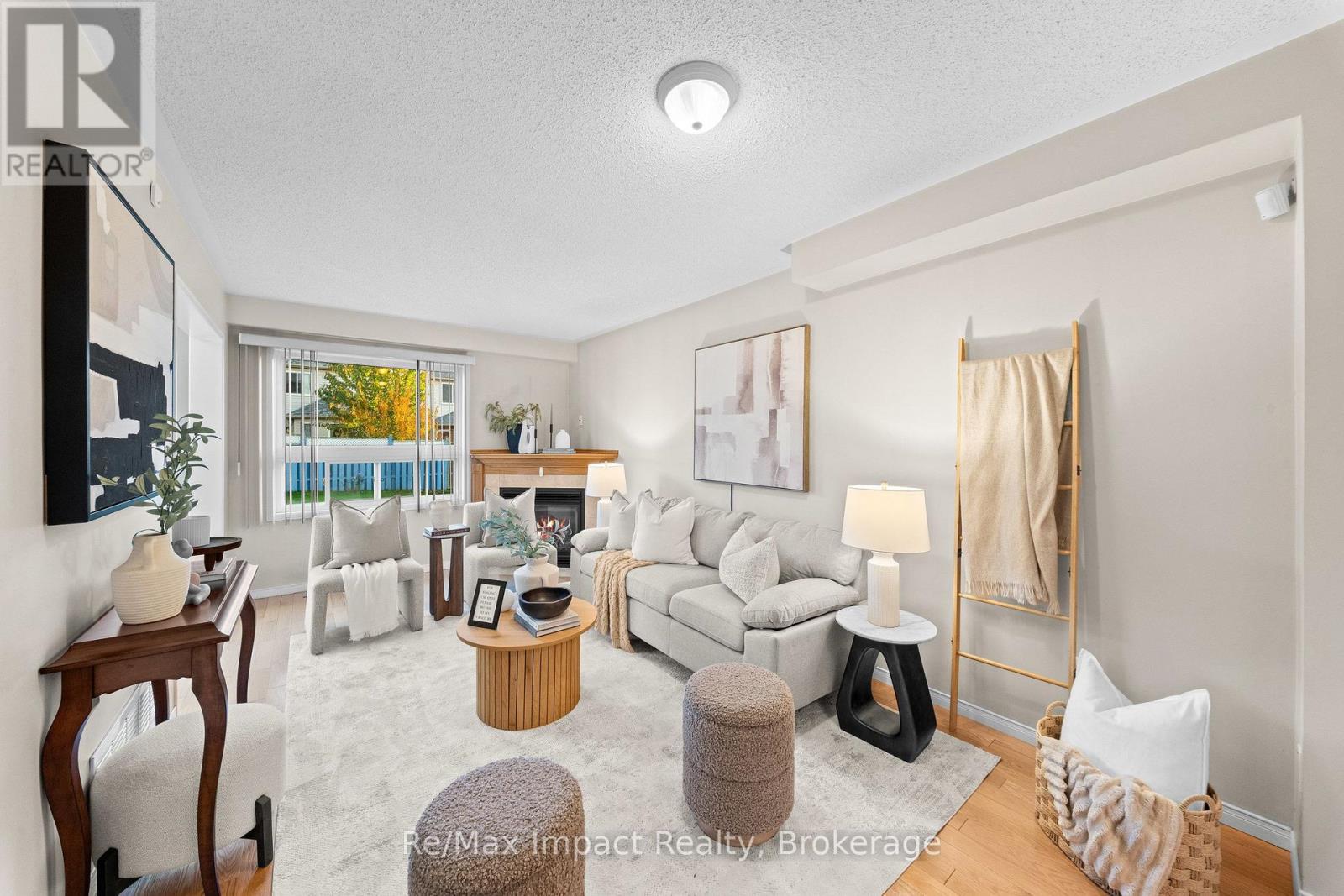 527 Falconridge Drive, Oshawa, ON photo 4