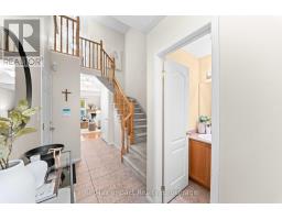 527 Falconridge Drive, Oshawa, ON L1K0C1 Photo 8