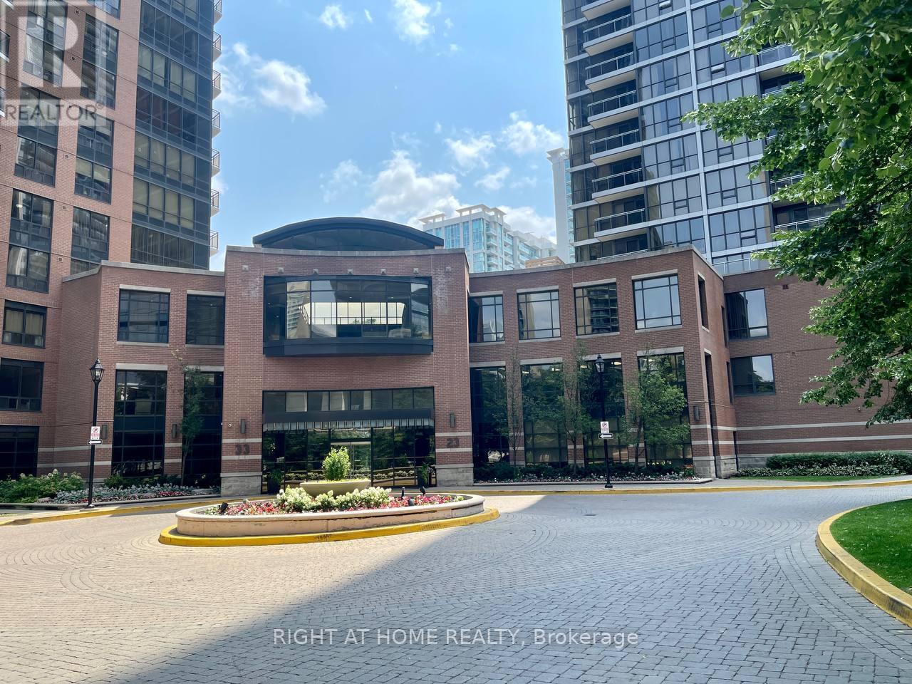 Photo of 23 Sheppard Avenue
